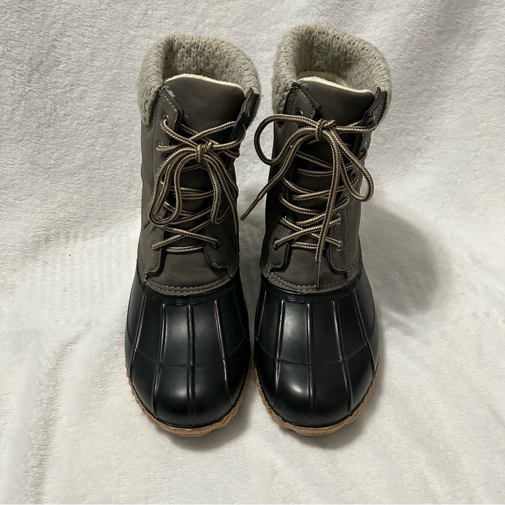 Rain boots size 10